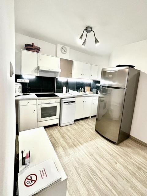 Csevi Apartmanhaz Mezőkövesd Exteriör bild