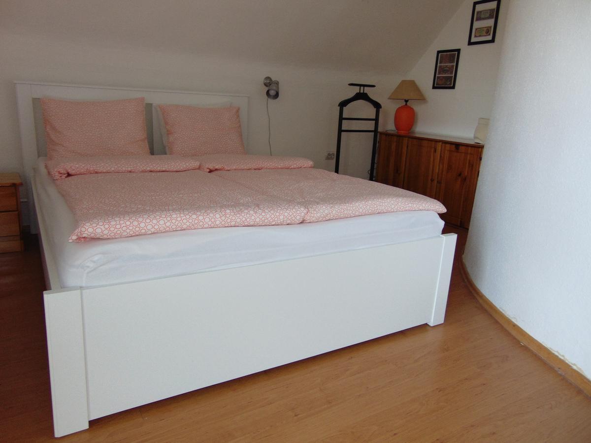 Csevi Apartmanhaz Mezőkövesd Exteriör bild